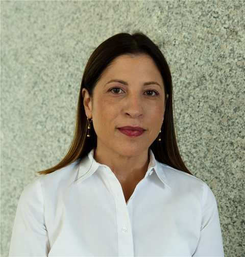 A portrait of Carolina Garcia-Navarro